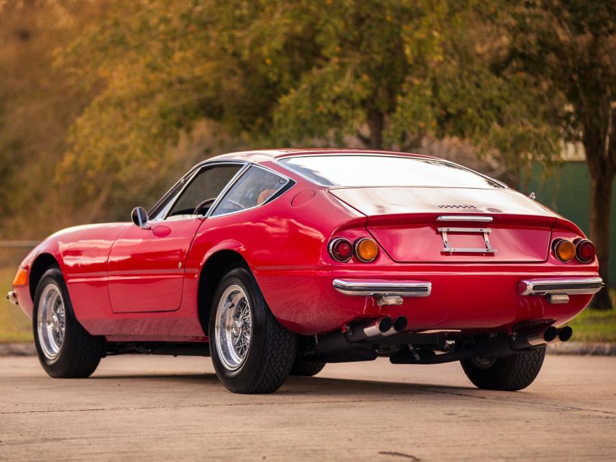  Ferrari 365 GTB/4 Daytona 1971 года  (фото 39 из 52)